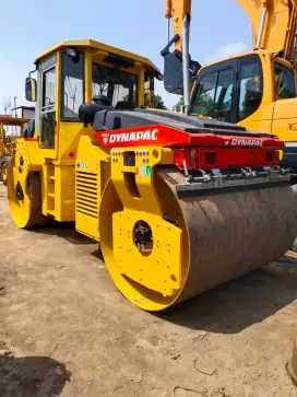 Tandem Roller 10ton Dynapac CC522 Tahun 2023