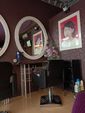 Di cari staylis salon khusus wanita