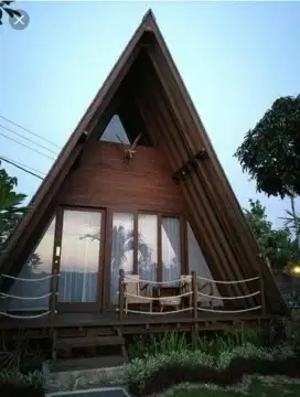 rumah lancip, material kayu mahoni