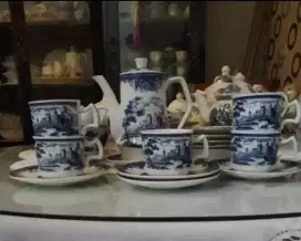 Set teko dan cangkir