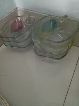 Mangkuk kecil berbentuk