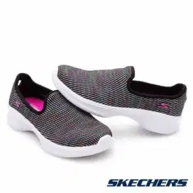 Sepatu Anak Skechers GOwalk 4 Select Black Original size 29,31,32