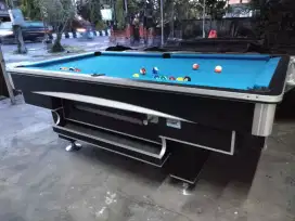 Menjual meja billiard dan perlengkapan