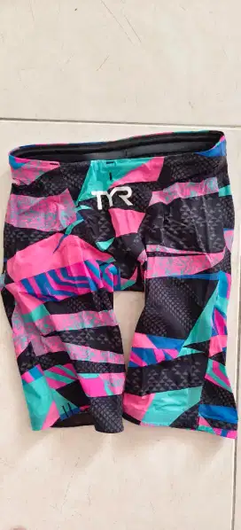 Celana Renang Fastskin TYR AVICTOR size 23