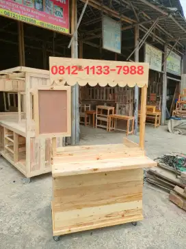 Gerobak jualan serbaguna