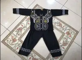 Stelan Baju Koko Anak 3T-5T. Like New. Mulus. Hitam Pekat. Nominus