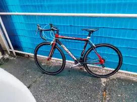 Merida roadbike ringan aero made in Taiwan