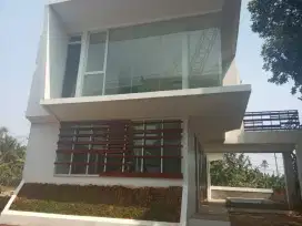 Dijual rumah 2 lantai shm di harjamukti cimanggis