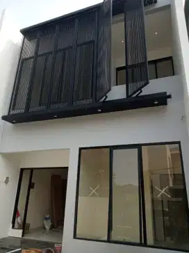 DIJUAL RUMAH BARU SMARTHOME DI RUNGKUT MURAH