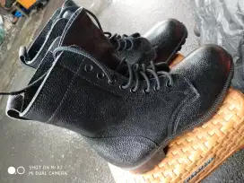 Jual sepatu pdl jatah polri original kulit jeruk size 41 bsa byr d tmp