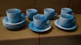 Cangkir Motif Biru