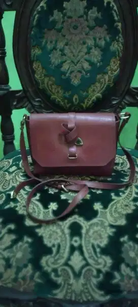 Tas Kulit Sling Bag