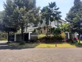 Rumah Mewah Posisi Hooq Kawasan Elite Boulevard Araya Golf