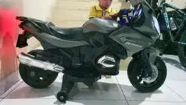 Motor Aki Anak BMW