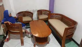 1 Set Meja dan Kursi Tamu Mini Kayu Jati Termasuk Bekled  Terlaris