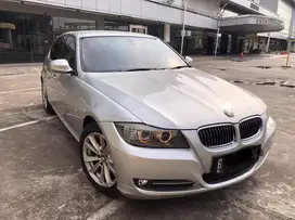 BMW 320i 2012 E90