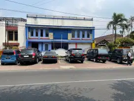 Tempat Usaha Strategis Poros Jl Bogor Dekat Kampus Dan Mall Matos