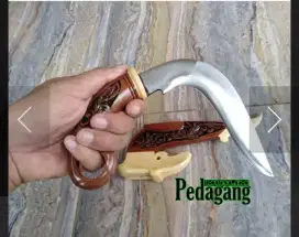 Pisau kerambit minang