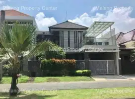 Rumah Mewah Araya Boulevard