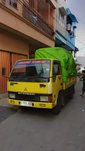 Sewa truk angkut pindahan kontrakan