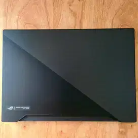 asus ROG zephyrus m15 GU502LV 4k  i7 10750h rtx2060 16gb 1tb ssd