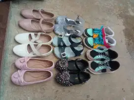 Sepatu anak TK-SD kelas 1-3. Size 32an