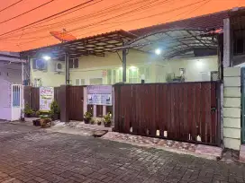 Dijual rumah minimalis, dapat dibuat kantor, dekat jalan raya