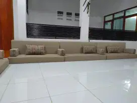 Sofa lesehan Arab