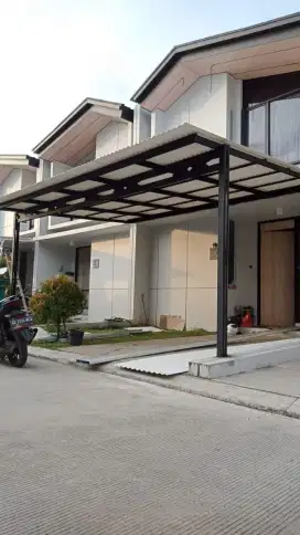 Kanopi cantik baja ringan spandek polos terpasang rapi