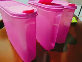 Tupperware sereal kontainer
