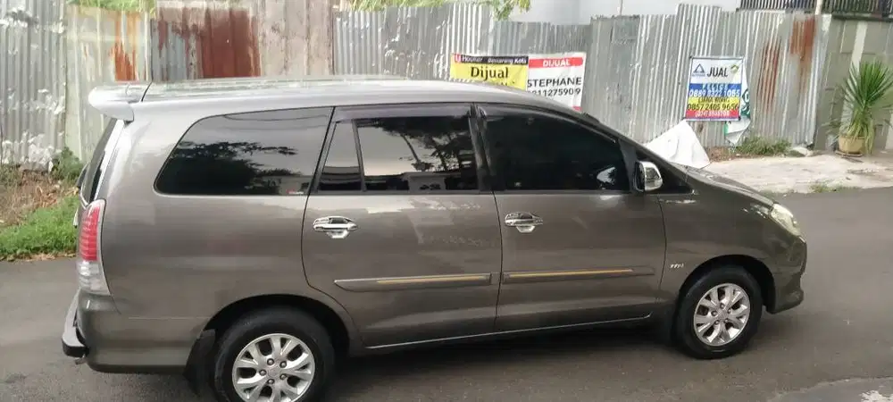 Innova type G 2.0 bensin matic 2010 H