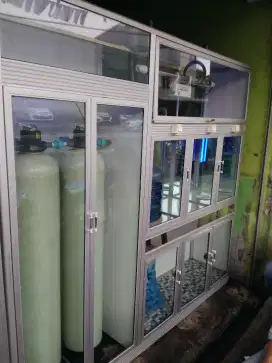 Depo air minum isi ulang