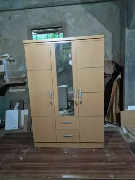 Lemari pintu 3 warna Coklat muda