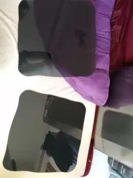 Kaca Gelap meja