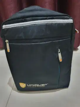 Tas slempang untuk pria dan wanita