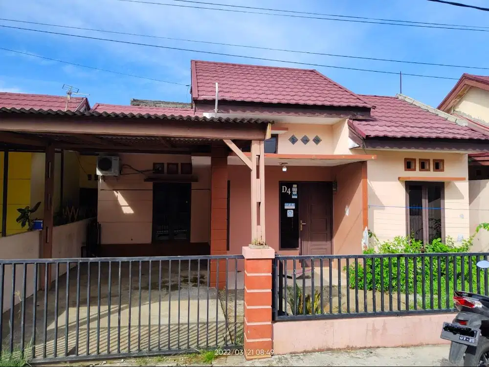 Di jual/kontrak rumah di Komplek Strategis di Cimanuk Pd Harapan