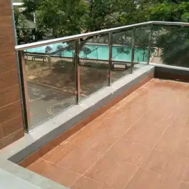 Spesialis Stainless dengan kaca tempered