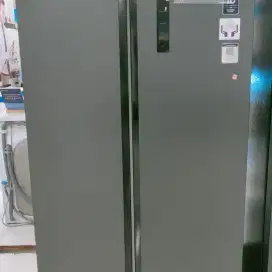 Kulkas SBS Electrolux