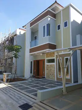 D jual Rumah Mewah cluster Baru Siap huni bebas banjir Cipinang Besar,