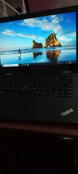 Lenovo Thinkpad X1 Yoga 2nd Gen