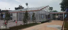 Konstruksi baja ringan spandek polos untuk gudang