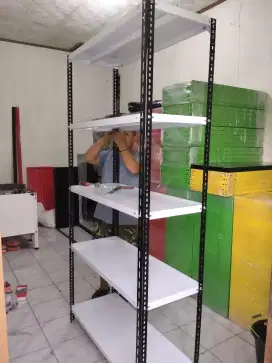 rak besi warna mix warna putih