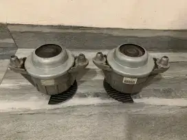 Engine Mounting Mercedes Benz W204 C200