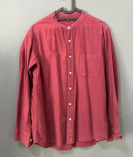 Kemeja Pria Kerah Shanghai  Uniqlo Original, M