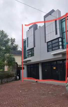 Ruko 2 lantai dikawasan Perumahan Mewah