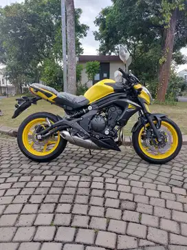 KAWASAKI ER6N 650 ABS YELLOW SPECIAL EDITION