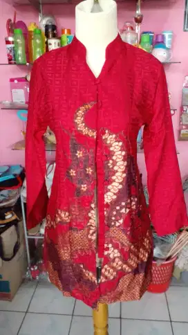 Tunik batik merah