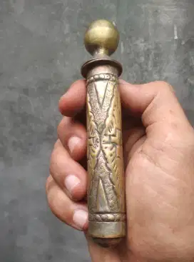 Cawan rohani, bahan kuningan..