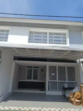 Disewakan rumah semi furnished