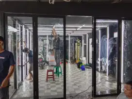 Partisi aluminium kaca custom, kusen pintu,jendela & partisi